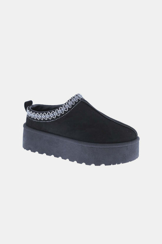 Dali Platform Slip-On Boots in Black