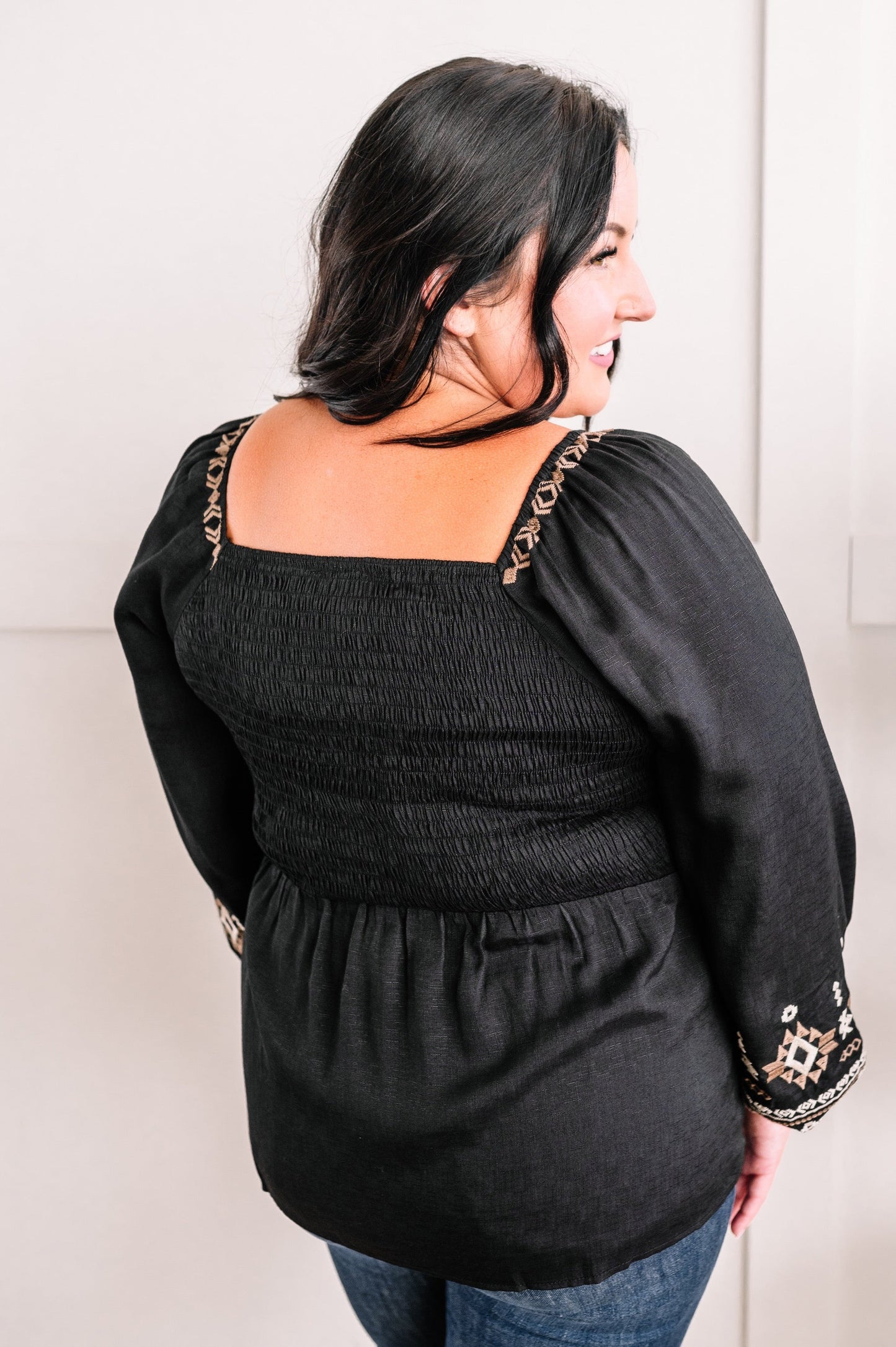 Savanna Jane Embroidered Sweetheart Top In Taupe & Black